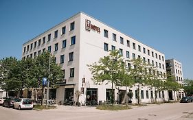 Coffee Fellows Hotel Muenchen-Freiham